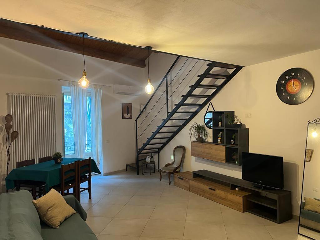 La Terrazza Del Capo Apartment Palermo Bagian luar foto